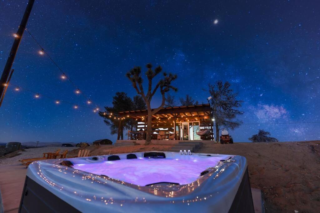 The Invisible Wind Cabin- Joshua Tree Amazing View Yucca Valley Exterior photo
