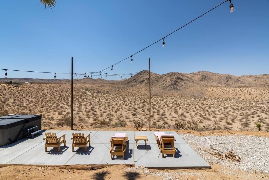 The Invisible Wind Cabin- Joshua Tree Amazing View Yucca Valley Exterior photo