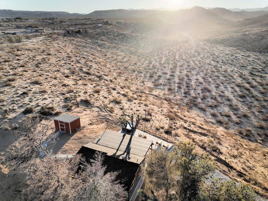 The Invisible Wind Cabin- Joshua Tree Amazing View Yucca Valley Exterior photo