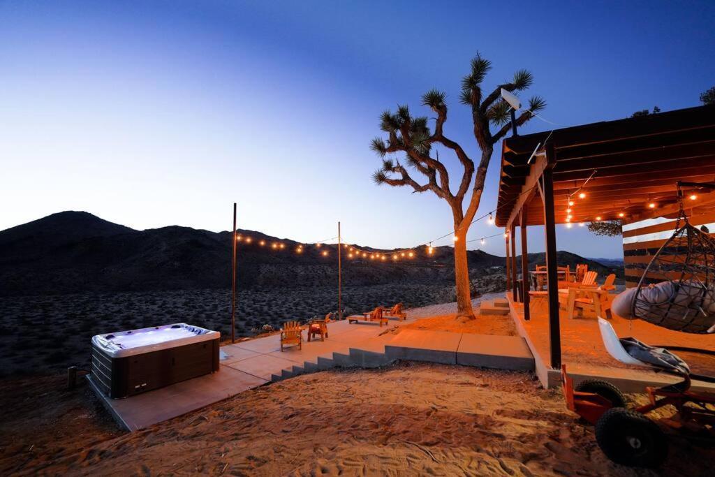 The Invisible Wind Cabin- Joshua Tree Amazing View Yucca Valley Exterior photo