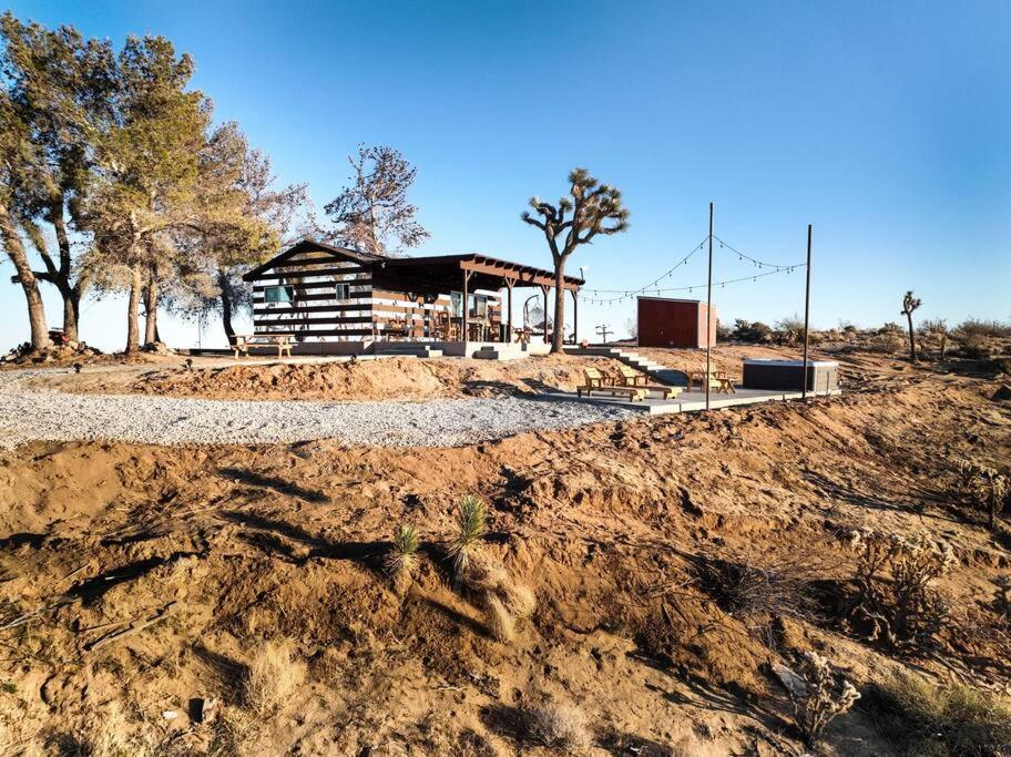 The Invisible Wind Cabin- Joshua Tree Amazing View Yucca Valley Exterior photo